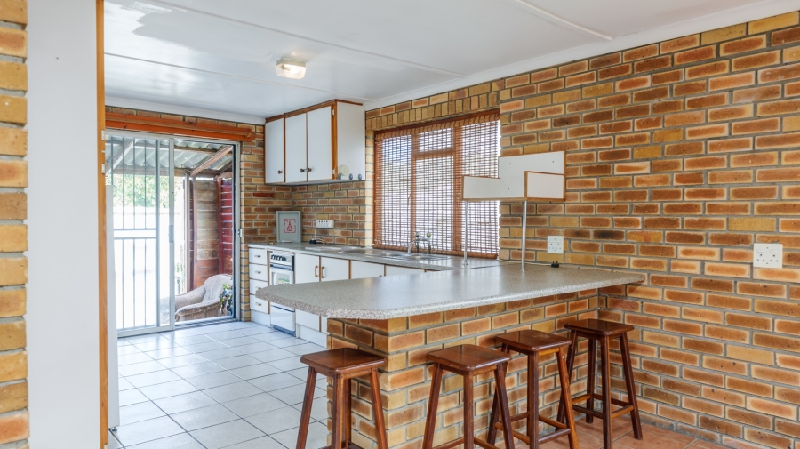 To Let 2 Bedroom Property for Rent in Bredasdorp Western Cape